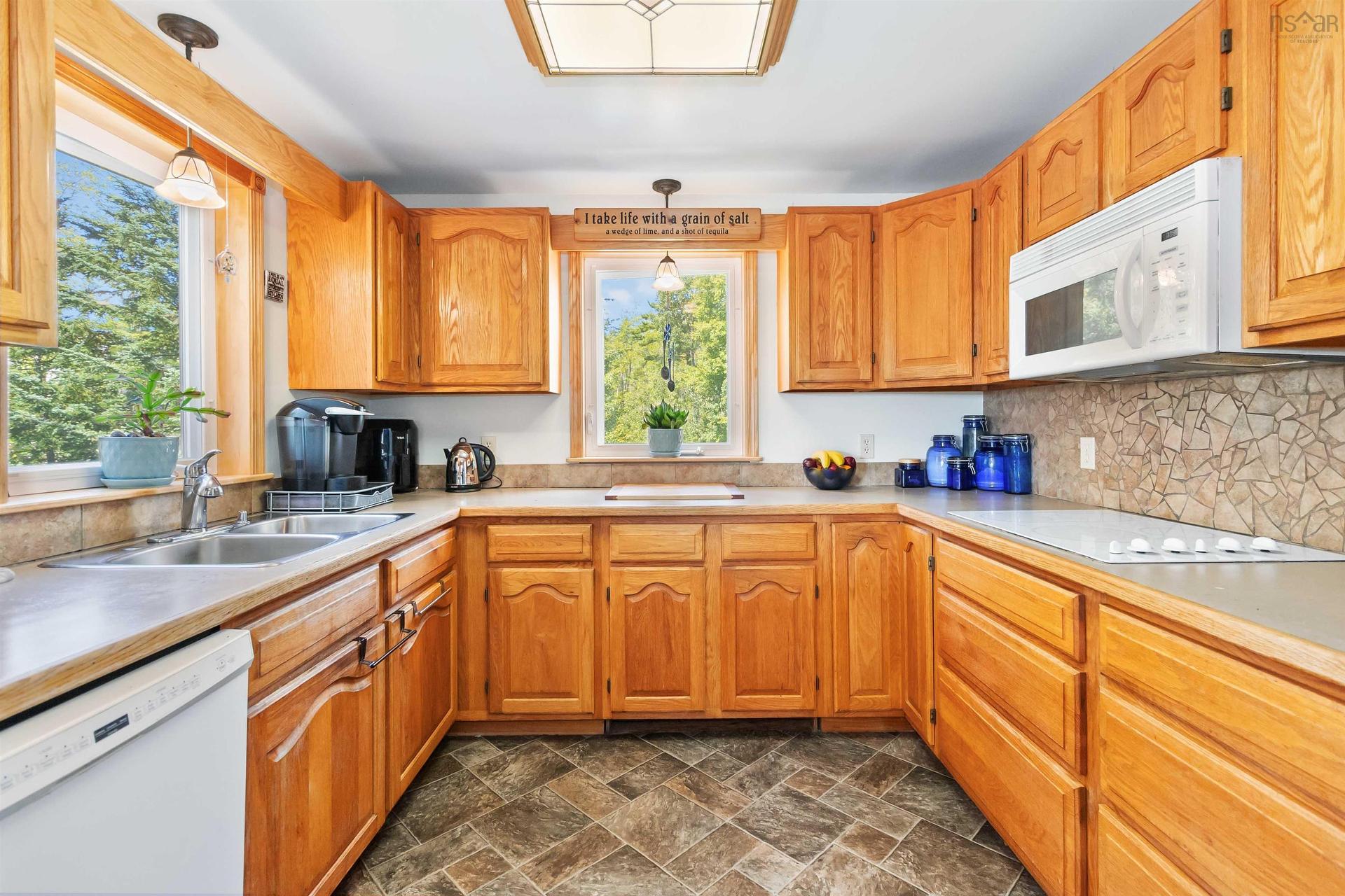 187 Hartz Point Road, Shelburne, NS