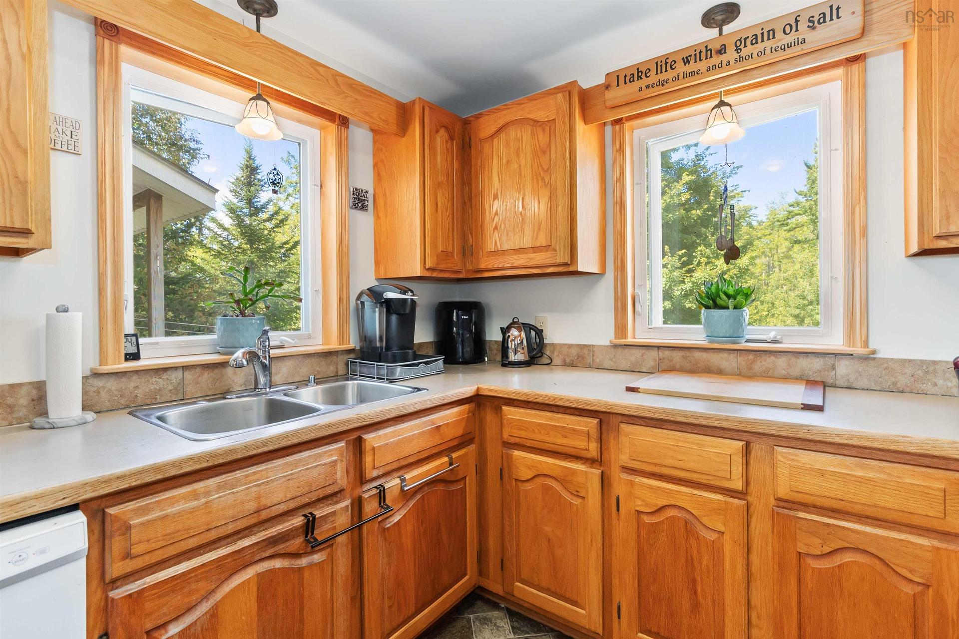 187 Hartz Point Road, Shelburne, NS
