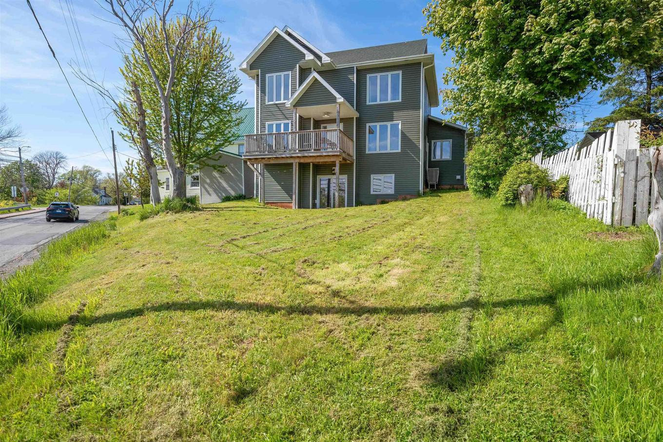 275 High Street, Pictou, NS
