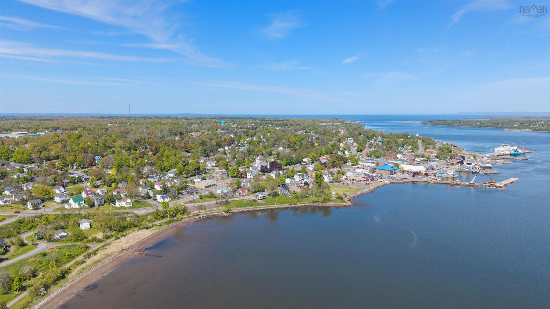 275 High Street, Pictou, NS