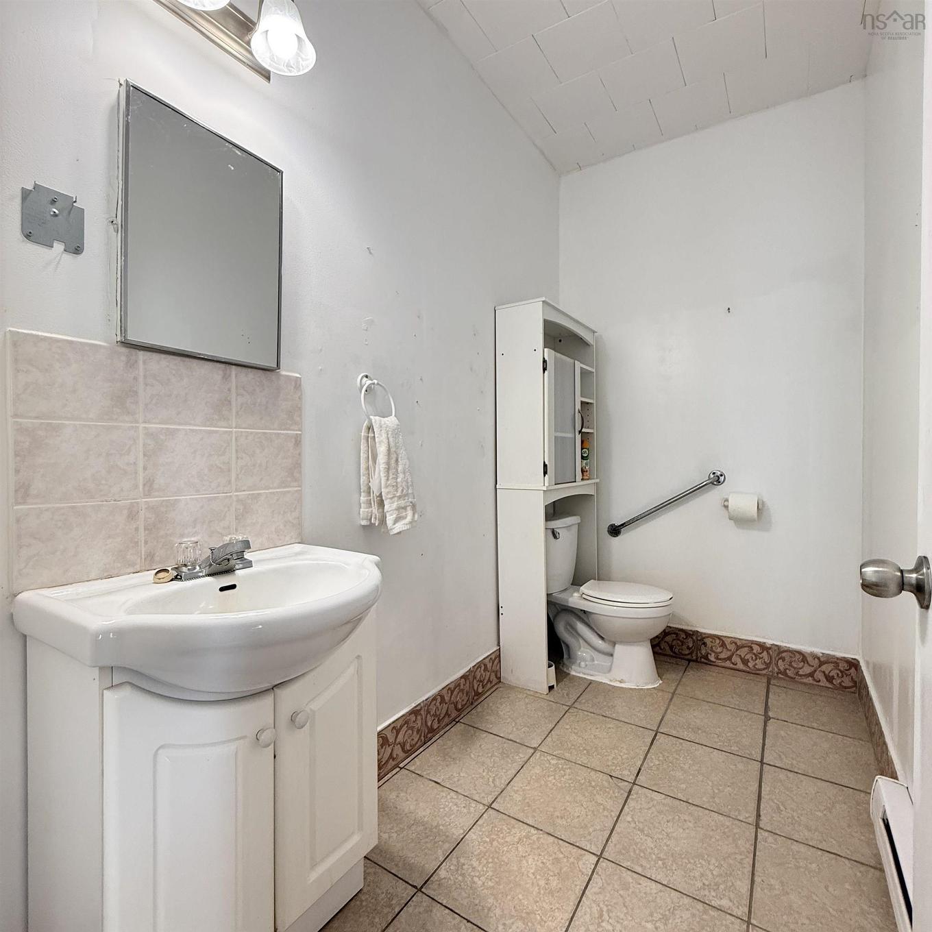 16989 Highway 7, Pleasant Harbour, NS
