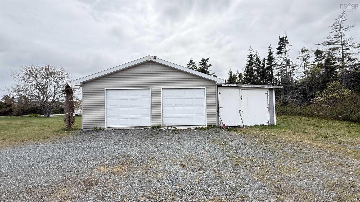 16989 Highway 7, Pleasant Harbour, NS