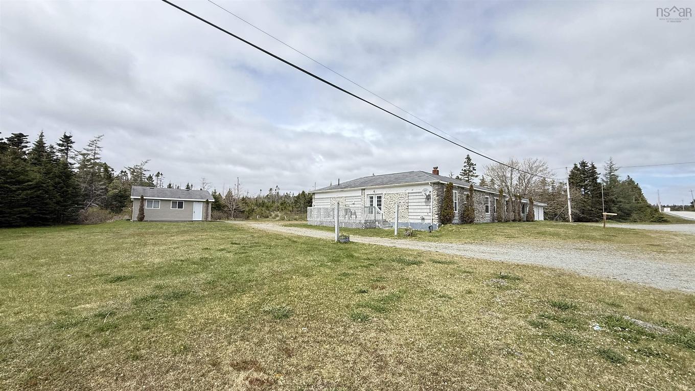 16989 Highway 7, Pleasant Harbour, NS