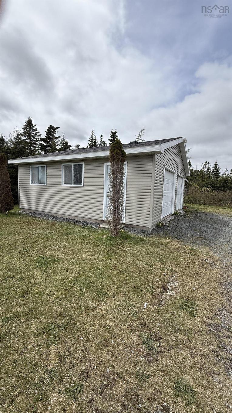 16989 Highway 7, Pleasant Harbour, NS
