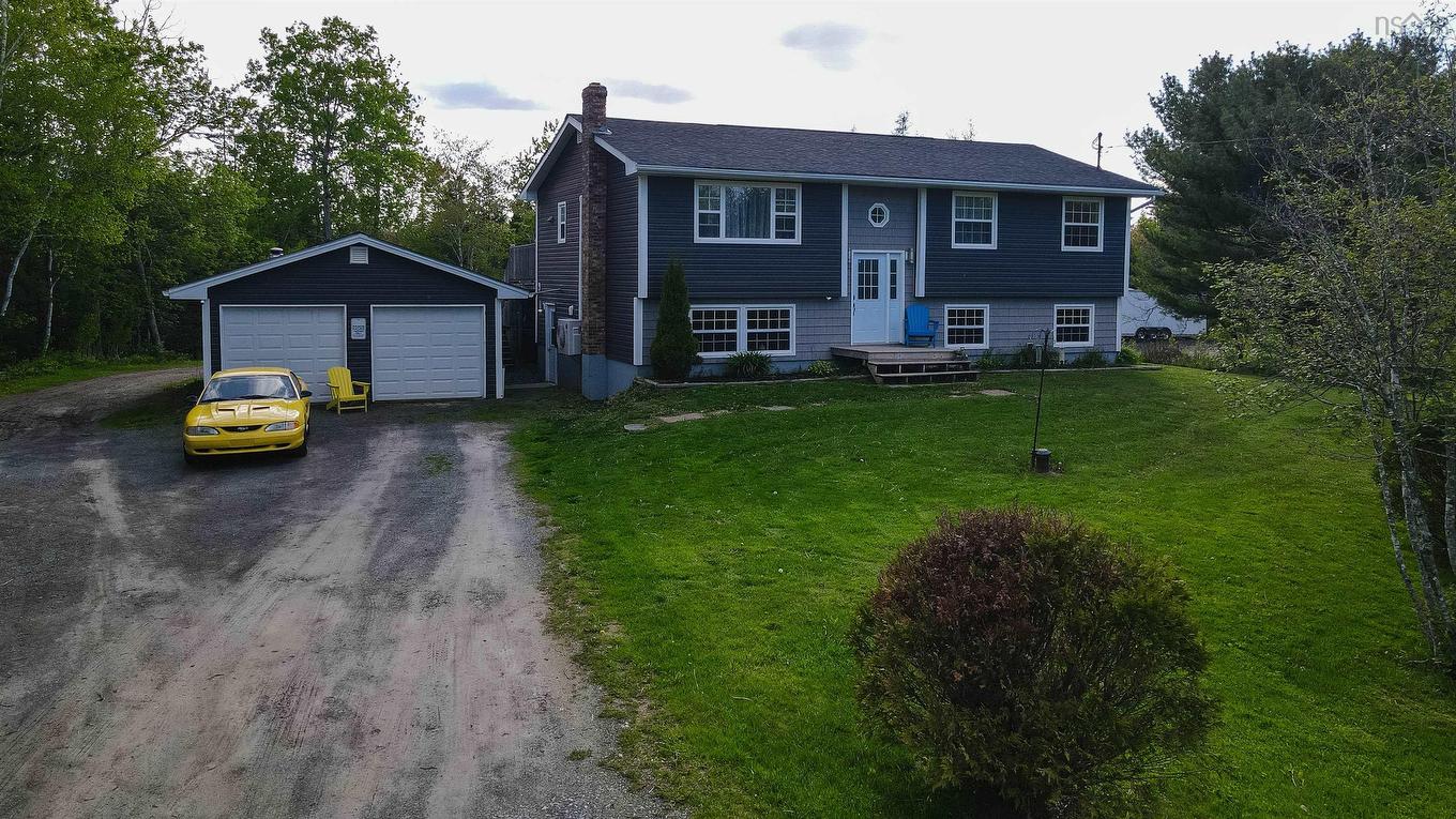 217 Lakecrest Drive, Mount Uniacke, NS