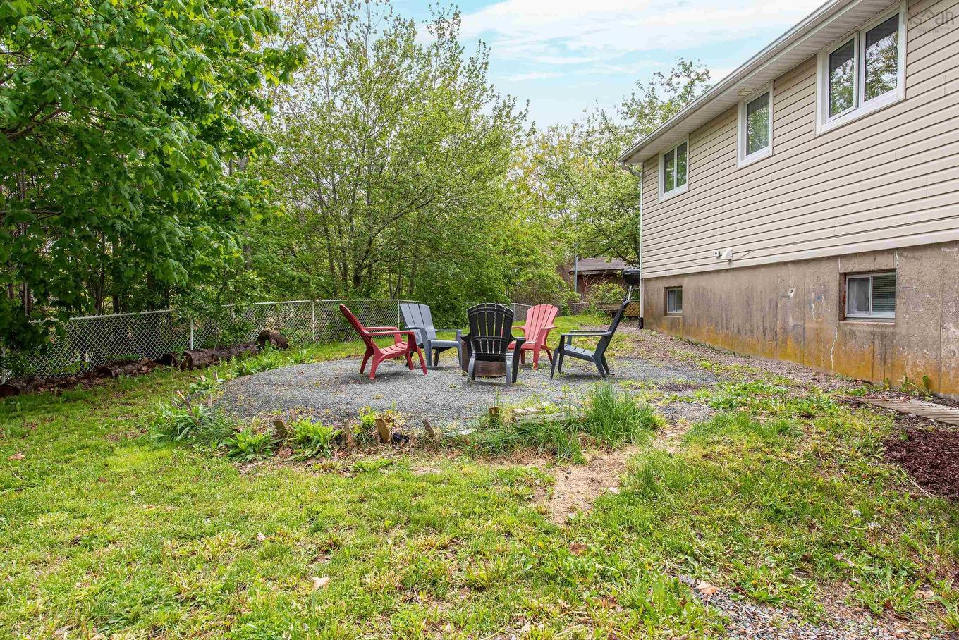 7 Karen Court, Dartmouth, NS