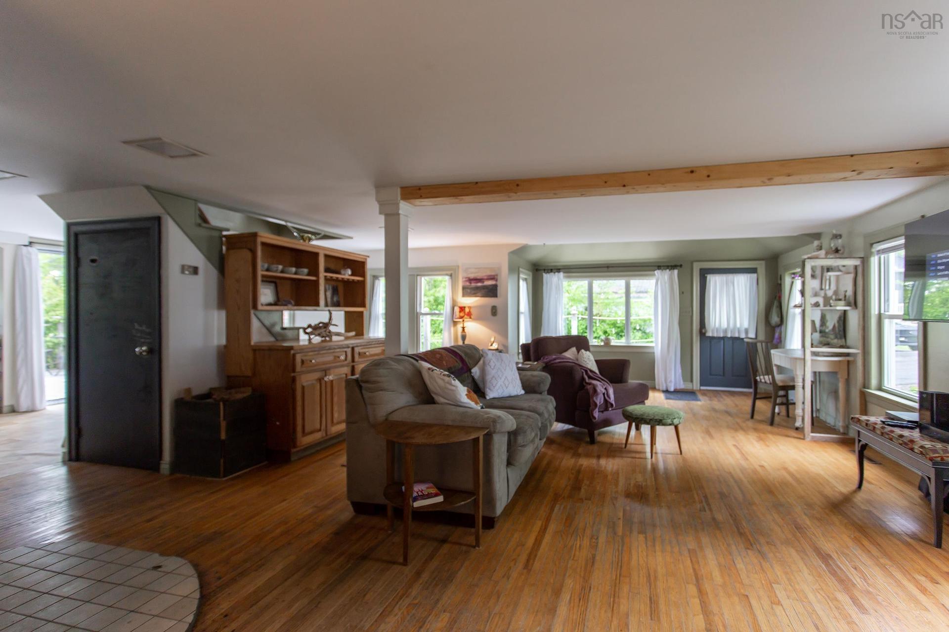 14 Cross Street, Bear River, NS