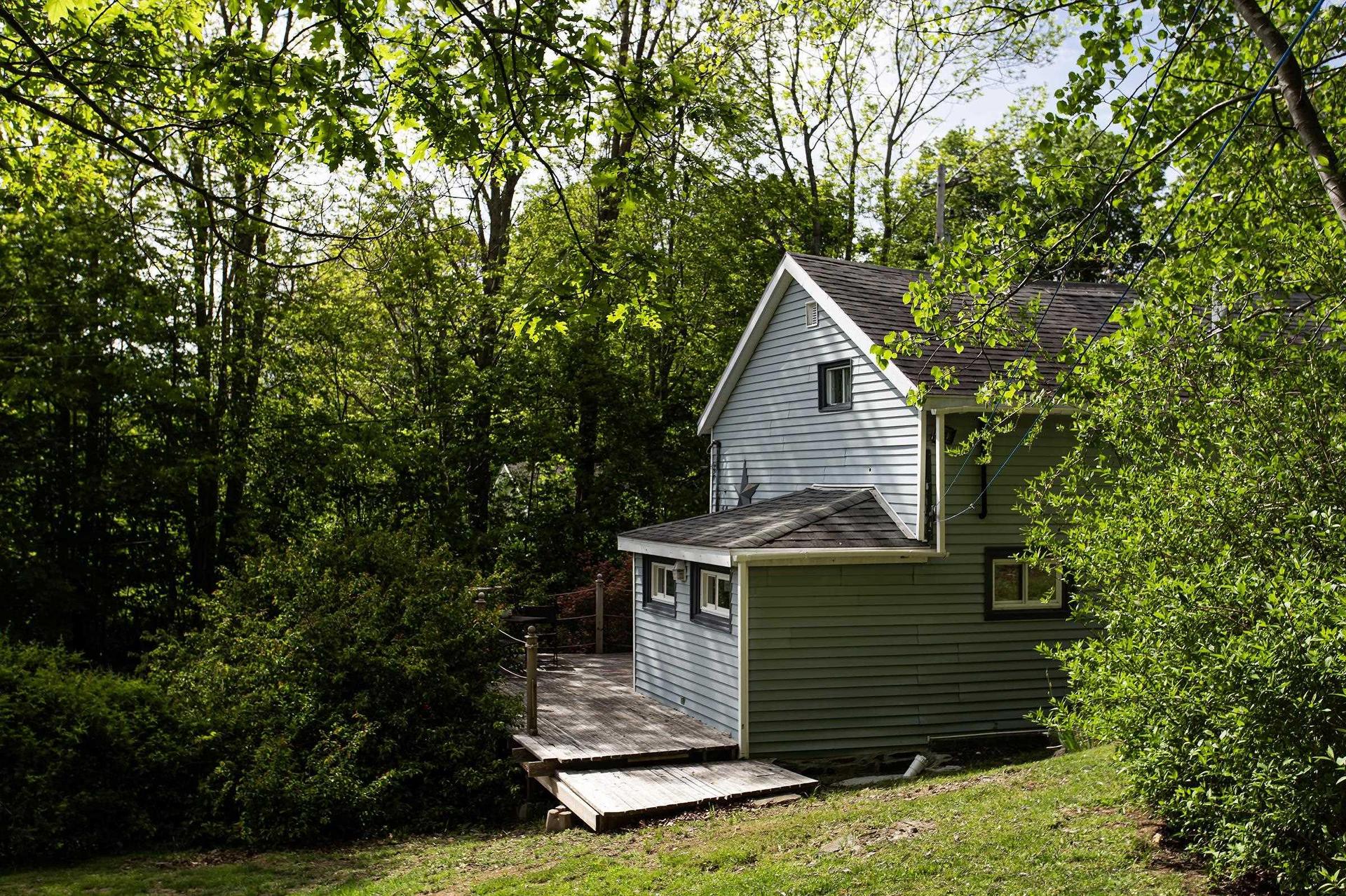 14 Cross Street, Bear River, NS