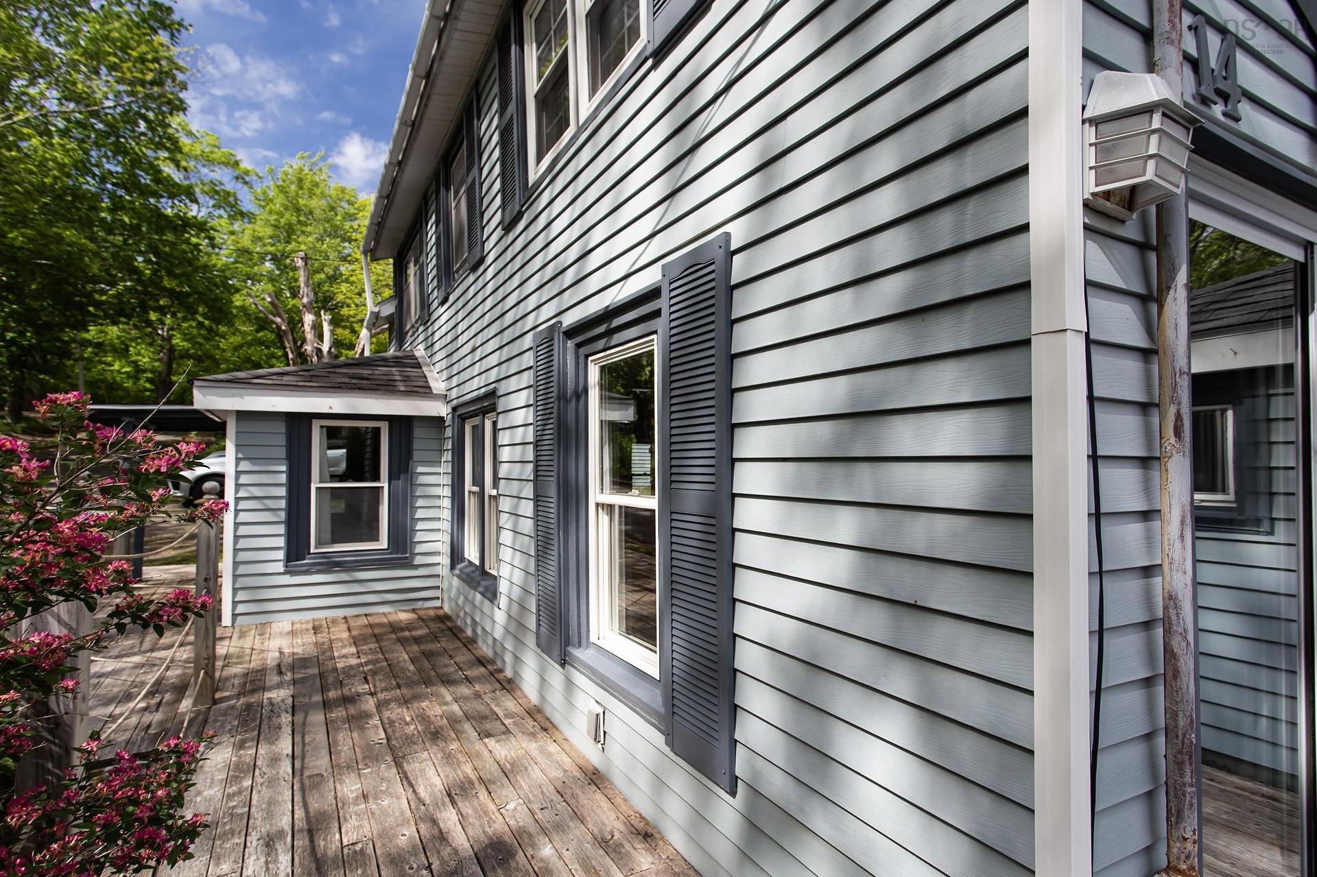 14 Cross Street, Bear River, NS