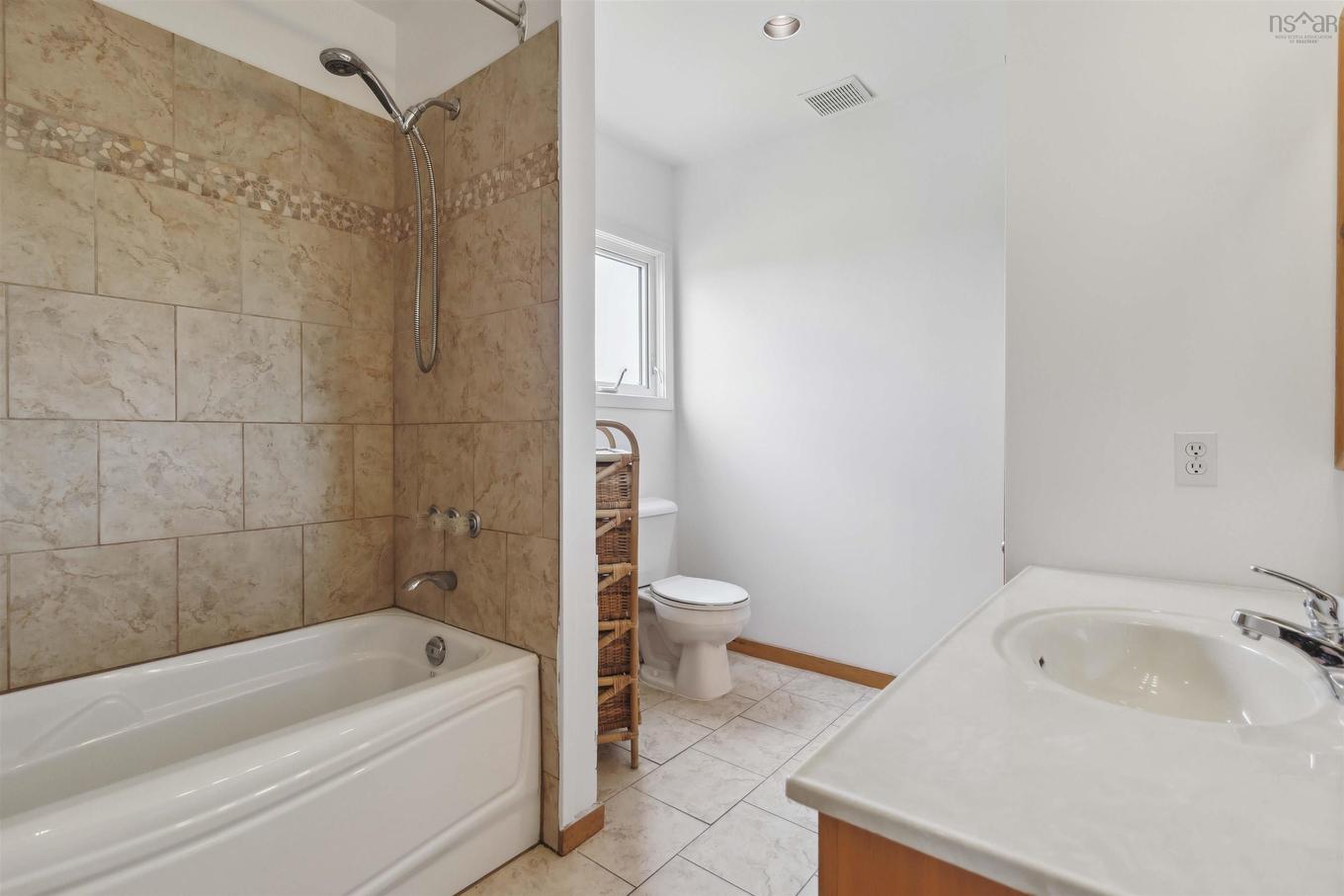 21 West Berlin Wharf Road, West Berlin, NS