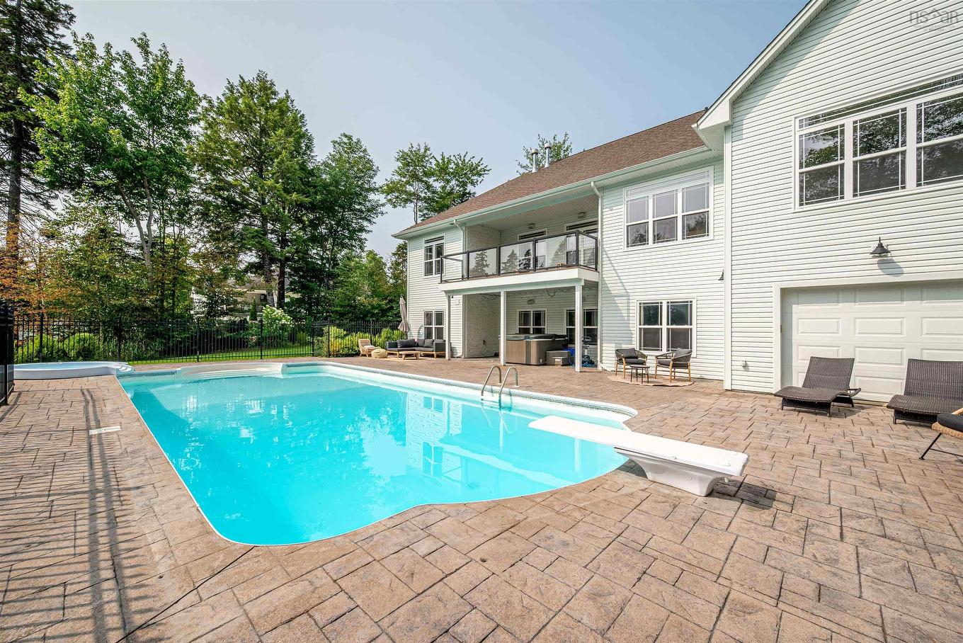 261 Aberdeen Drive, Fall River, NS