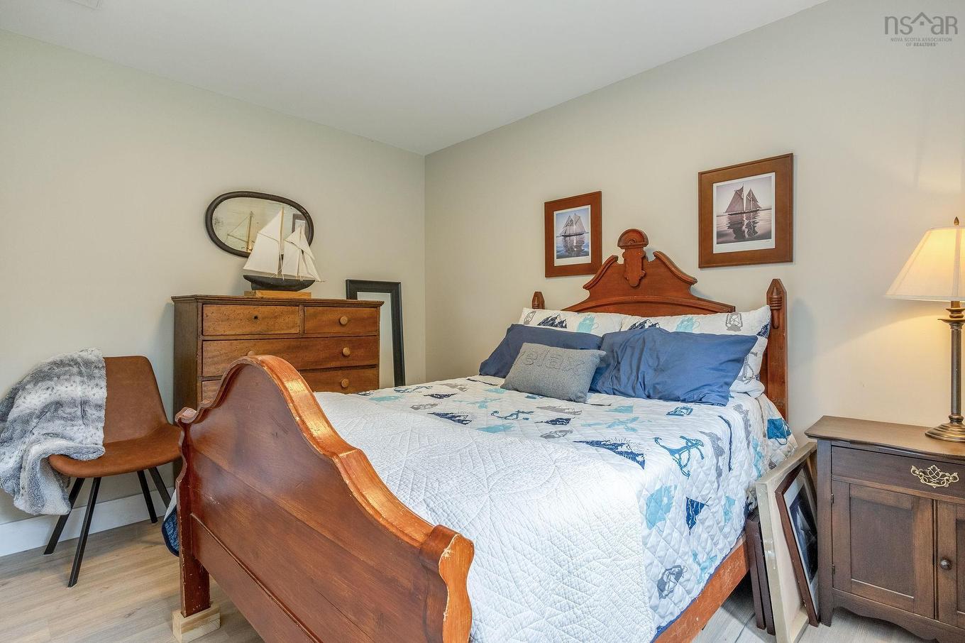 8 Alexander Avenue, Waterloo Lake, NS