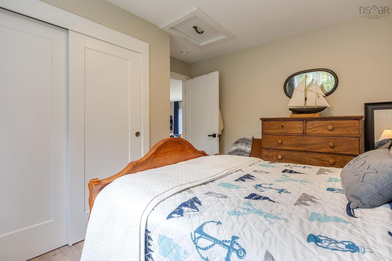 8 Alexander Avenue, Waterloo Lake, NS