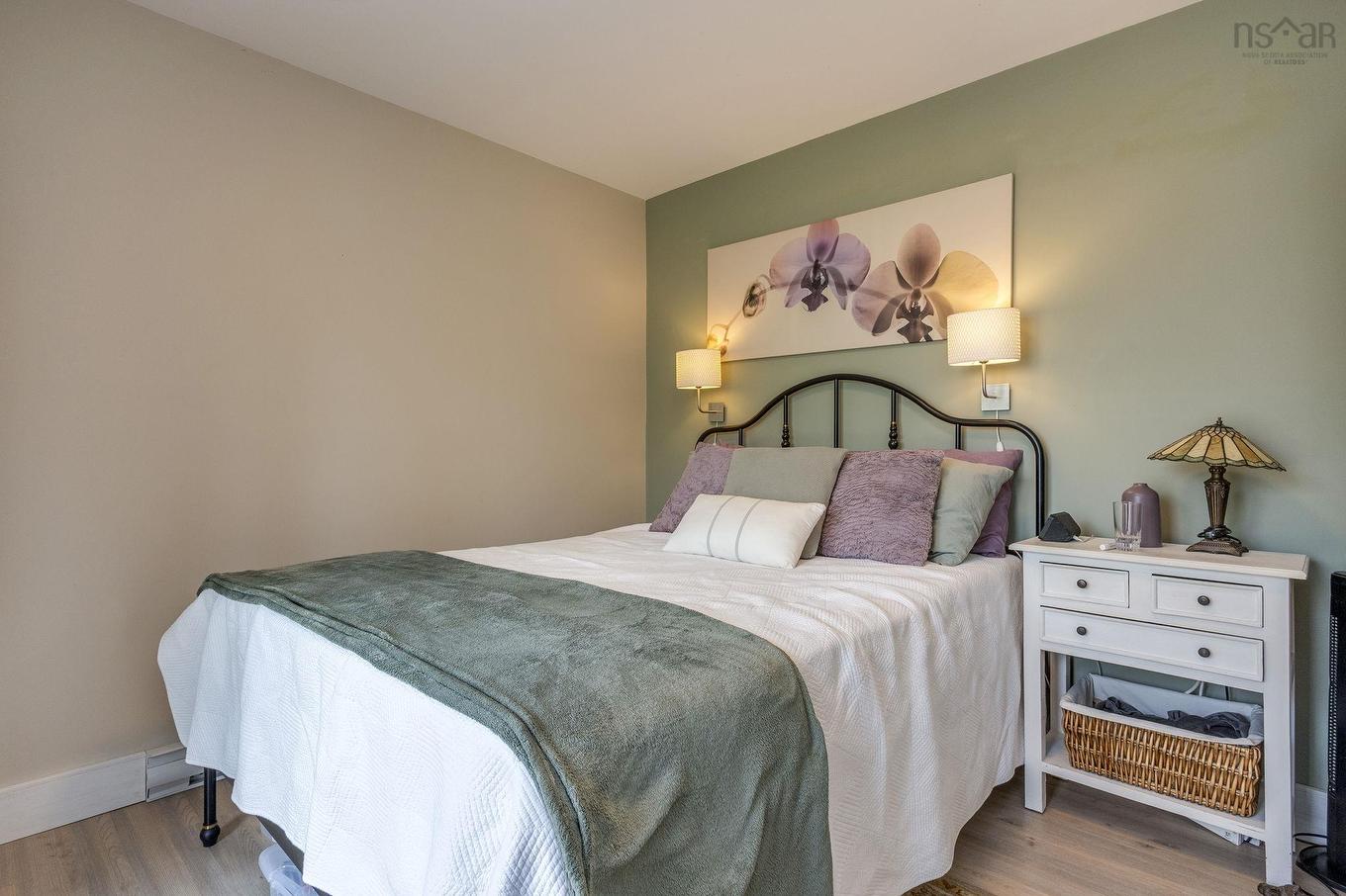 8 Alexander Avenue, Waterloo Lake, NS
