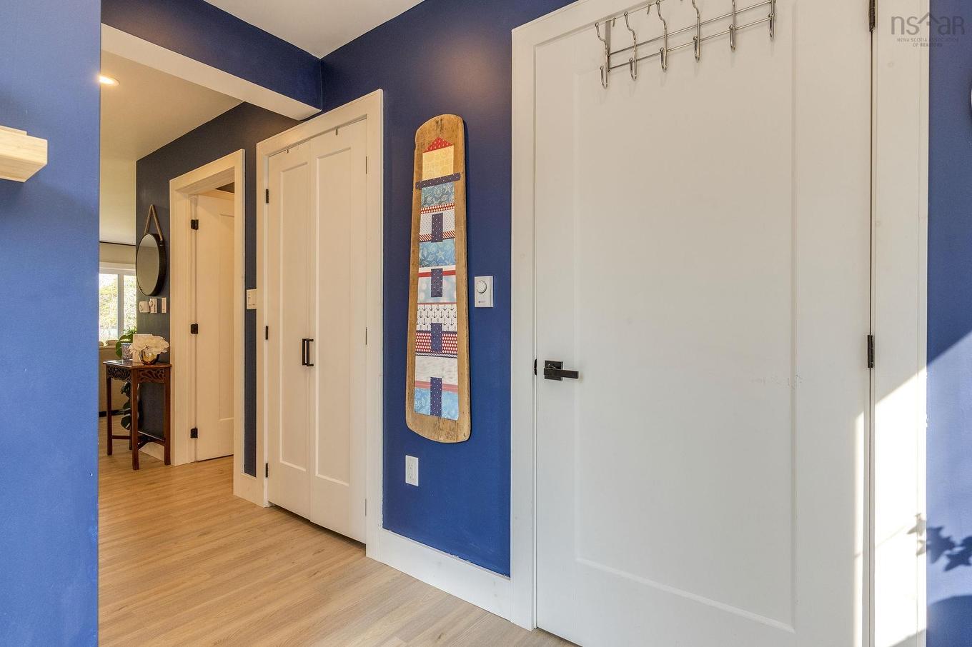 8 Alexander Avenue, Waterloo Lake, NS