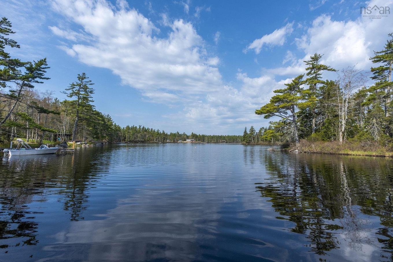 8 Alexander Avenue, Waterloo Lake, NS