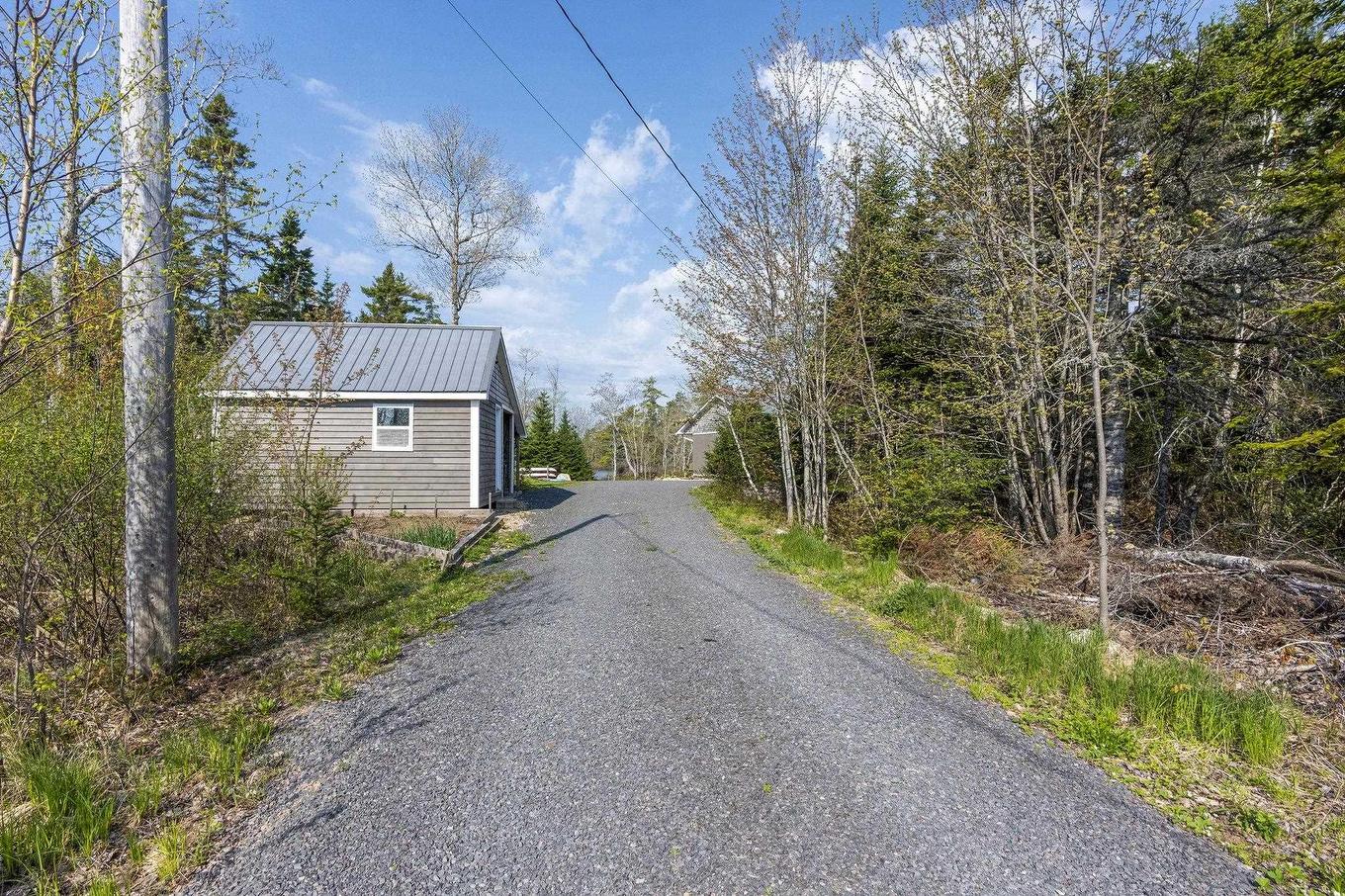 8 Alexander Avenue, Waterloo Lake, NS