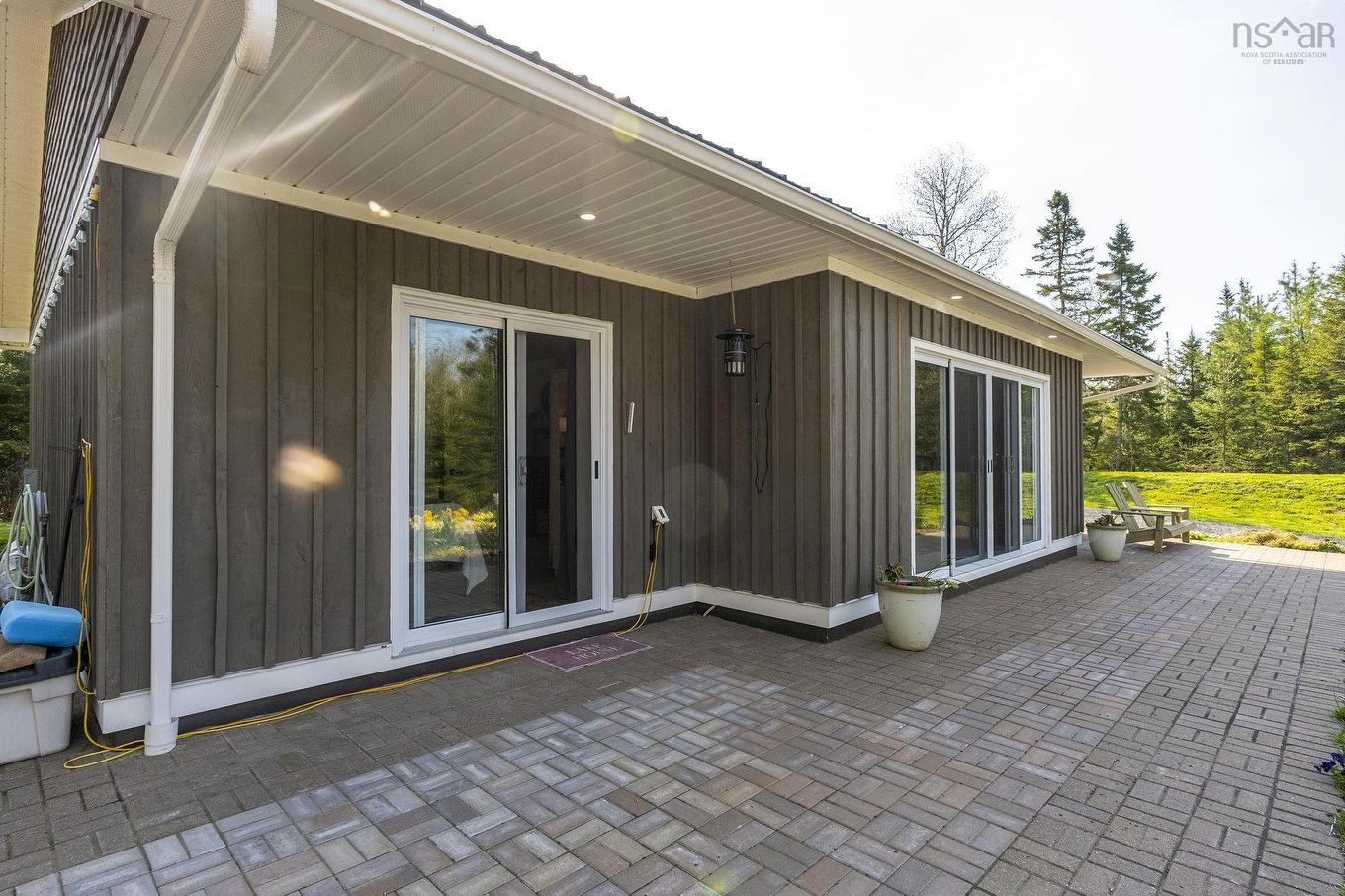8 Alexander Avenue, Waterloo Lake, NS