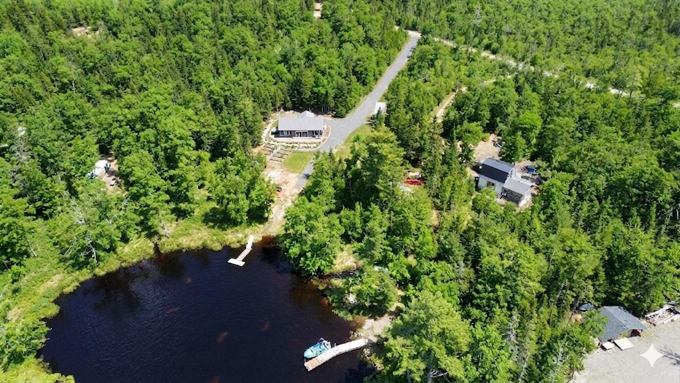 8 Alexander Avenue, Waterloo Lake, NS