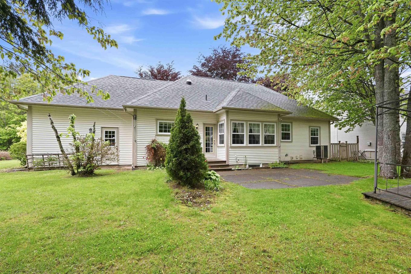 31 Anderson Boulevard, Kentville, NS