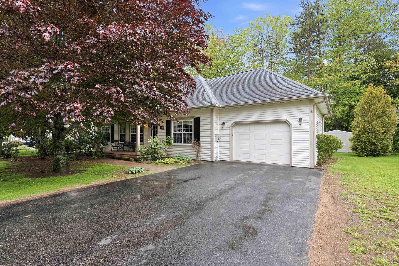 31 Anderson Boulevard, Kentville, NS