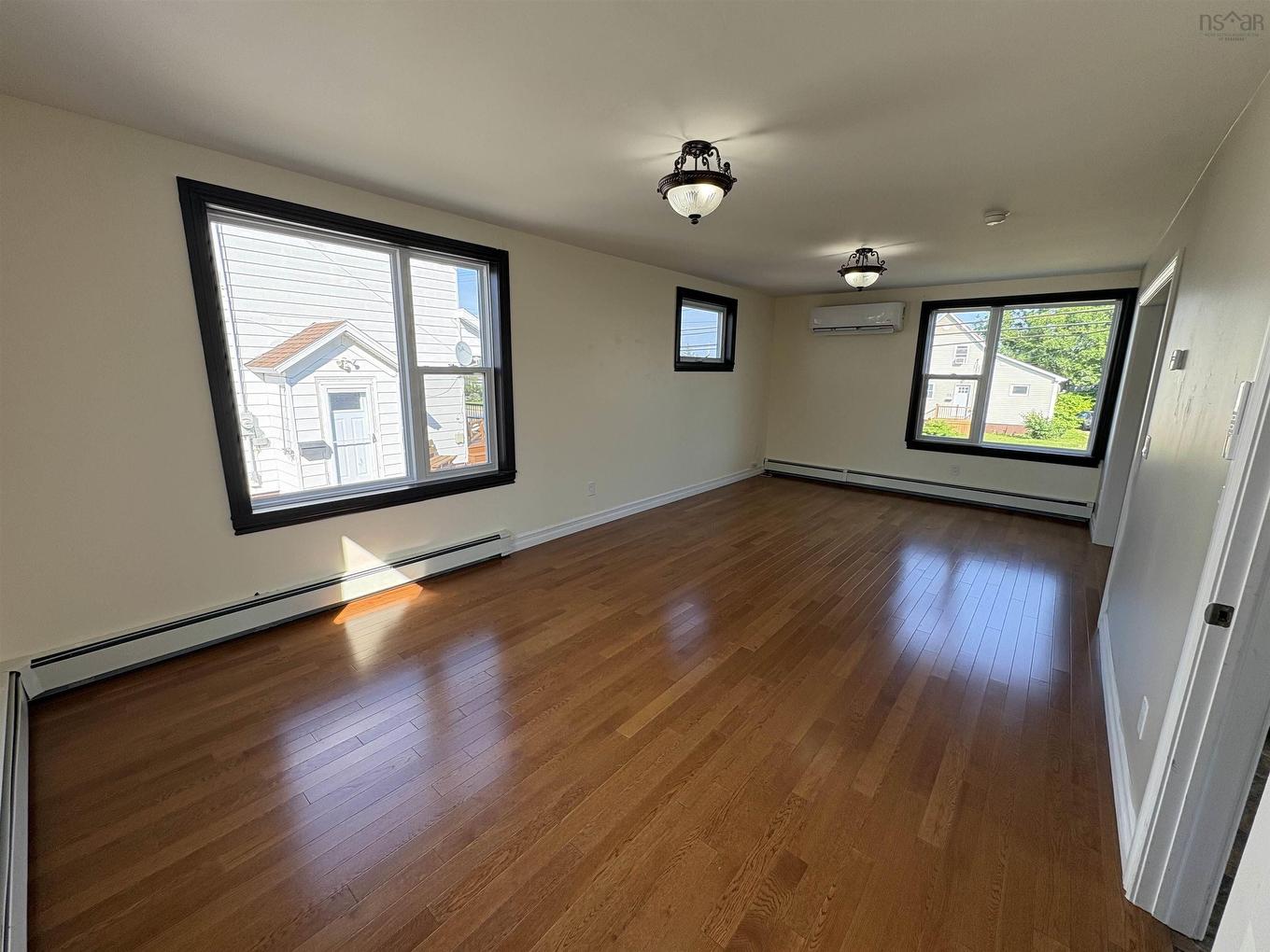 24 Highland Street B1A 2T5 Street, Glace Bay, NS