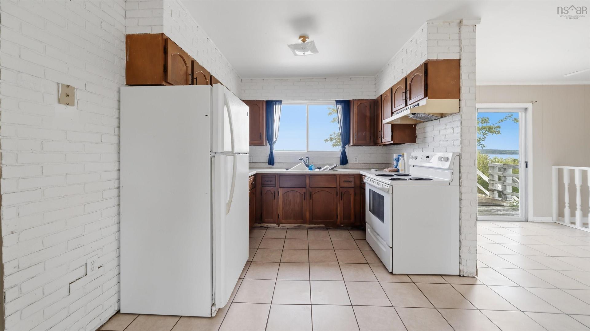 1166 Sandy Point Road, Shelburne, NS
