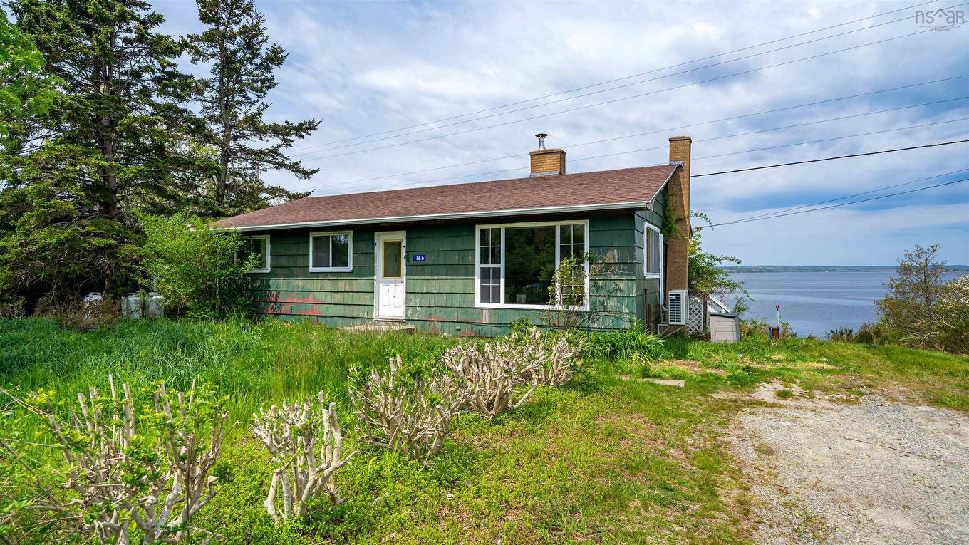 1166 Sandy Point Road, Shelburne, NS