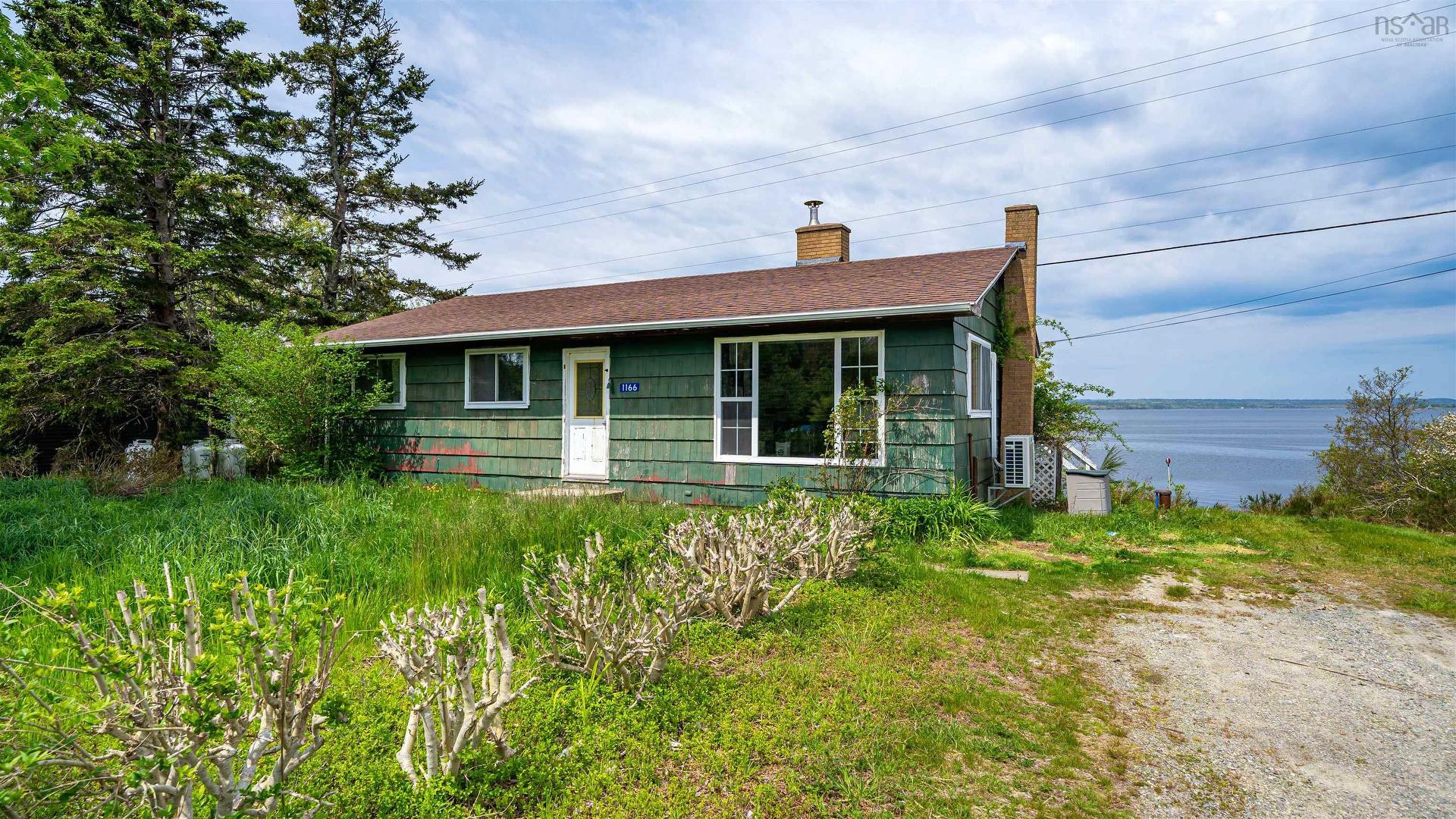 1166 Sandy Point Road, Shelburne, NS