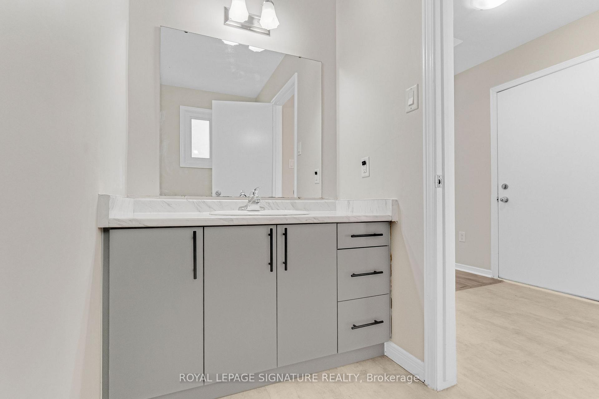42 Baxter Crescent, Thorold, ON