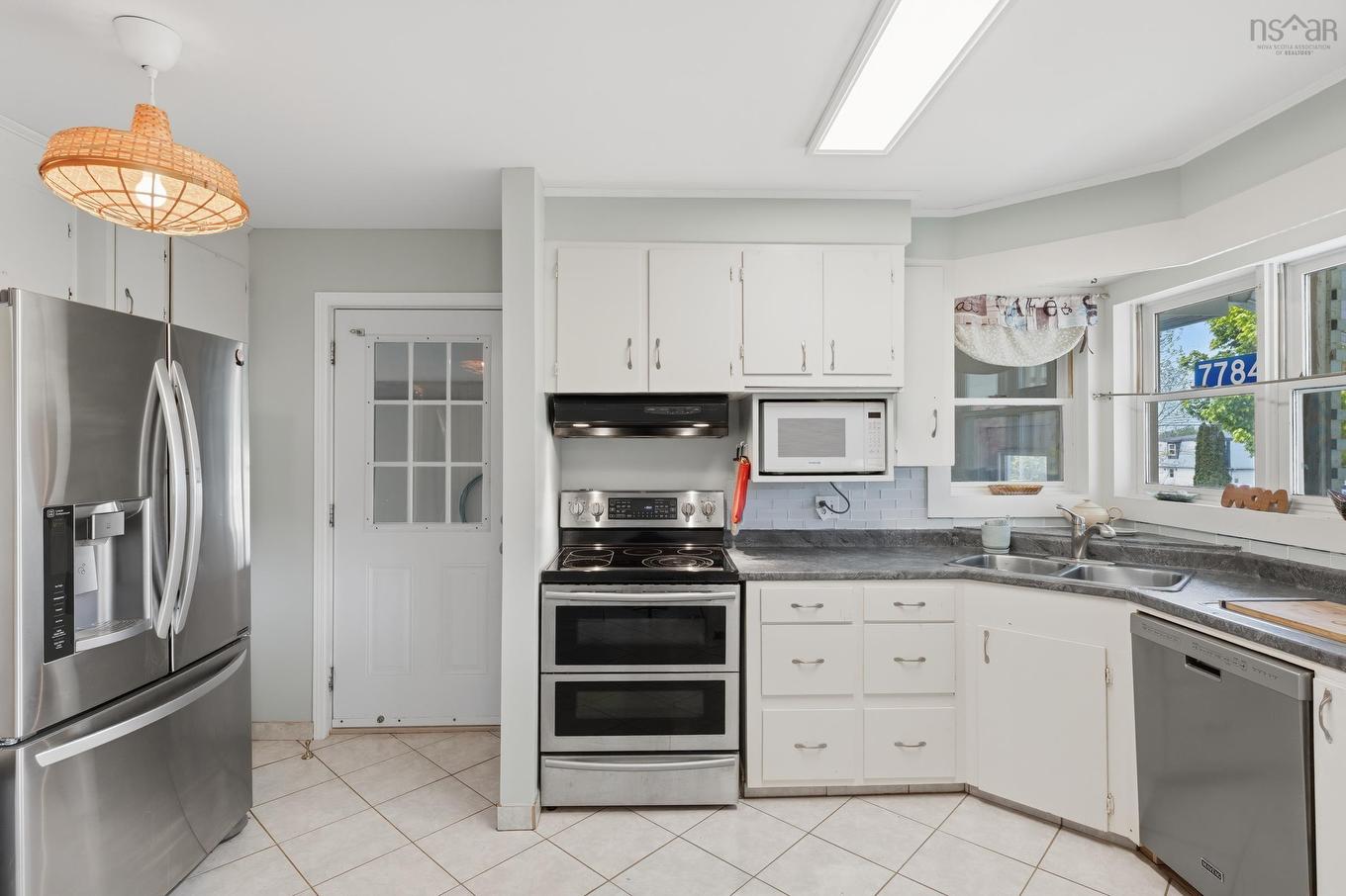 7784 Highway 101, Plympton, NS