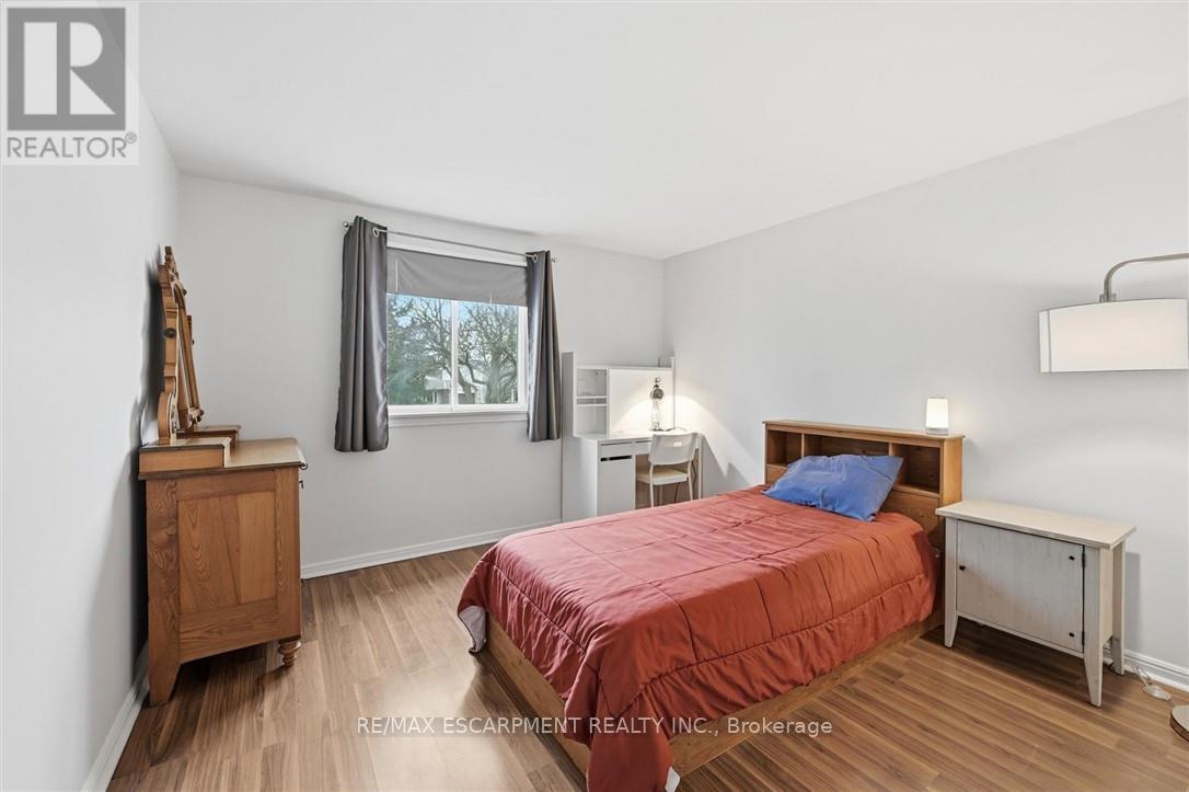 712 Auburn Crescent, Burlington, ON