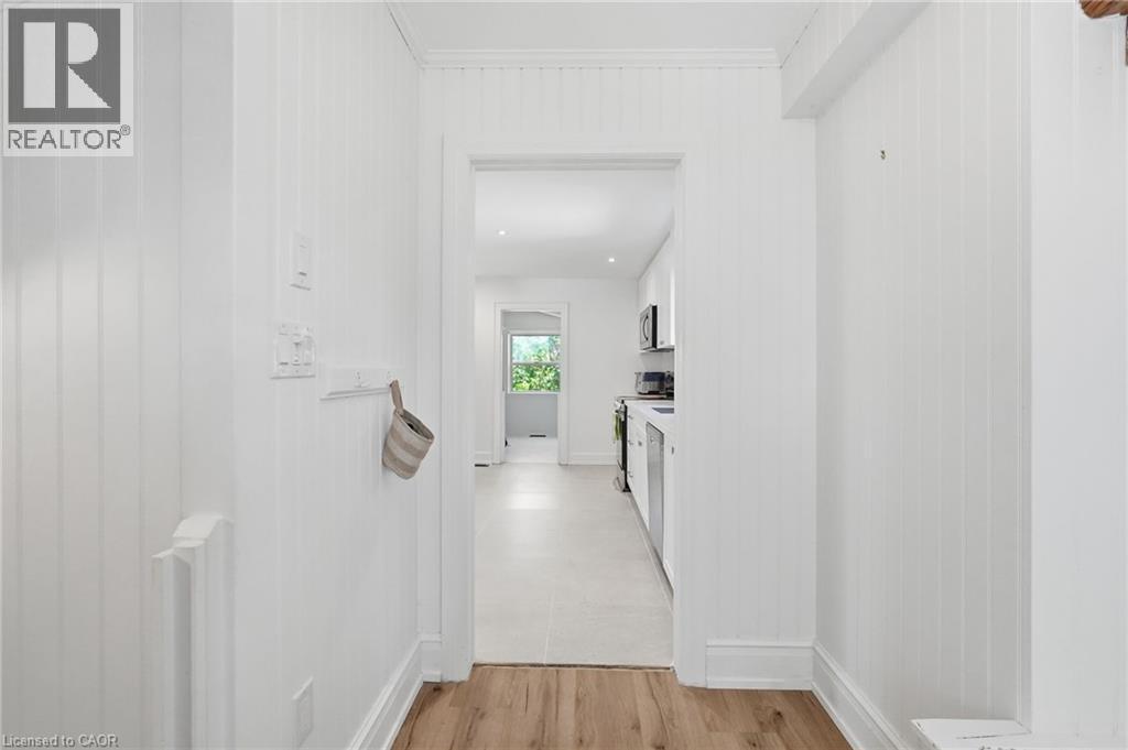 6123 Guelph Line, Burlington, ON - Indoor Photo Showing Other Room