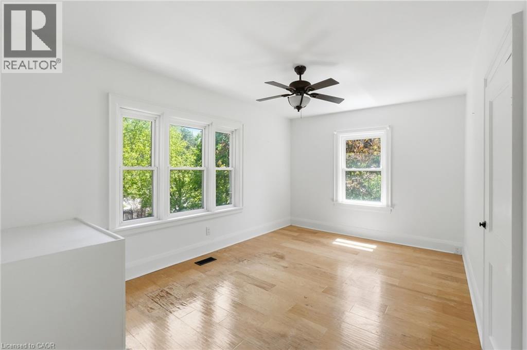 6123 Guelph Line, Burlington, ON - Indoor Photo Showing Other Room