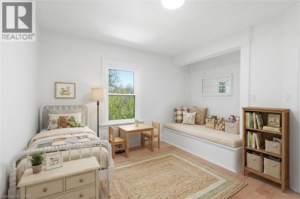 6123 Guelph Line, Burlington, ON - Indoor Photo Showing Bedroom