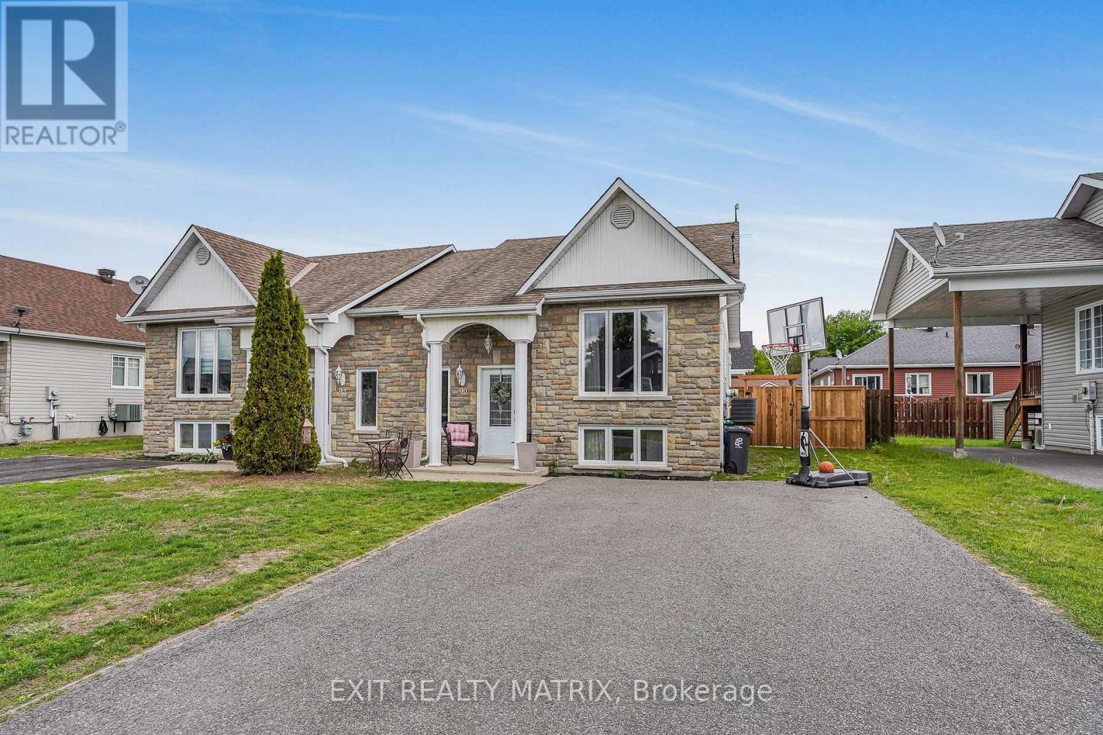 90 Richard Street, Alfred And Plantagenet, ON