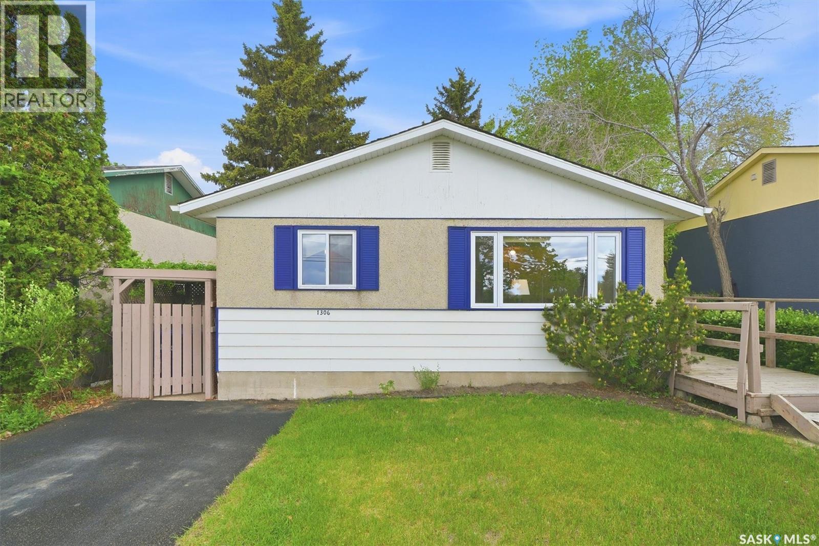 1306 Egbert Avenue, Saskatoon, SK