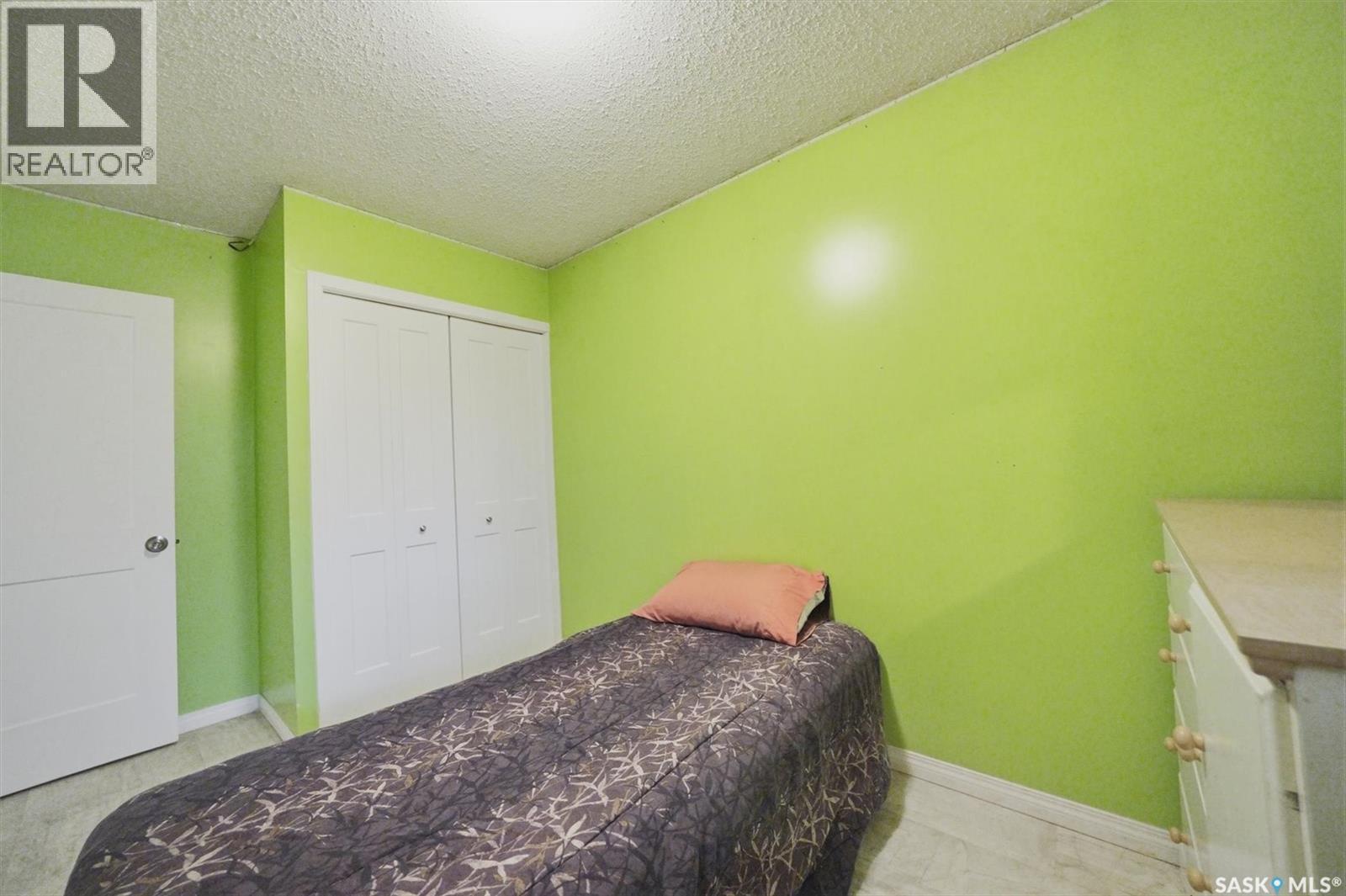 1306 Egbert Avenue, Saskatoon, SK