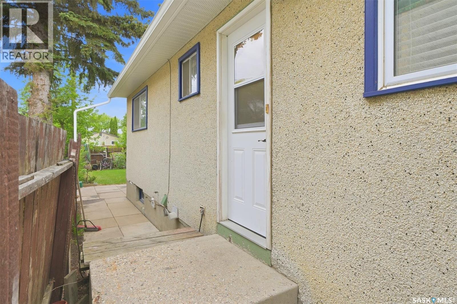 1306 Egbert Avenue, Saskatoon, SK