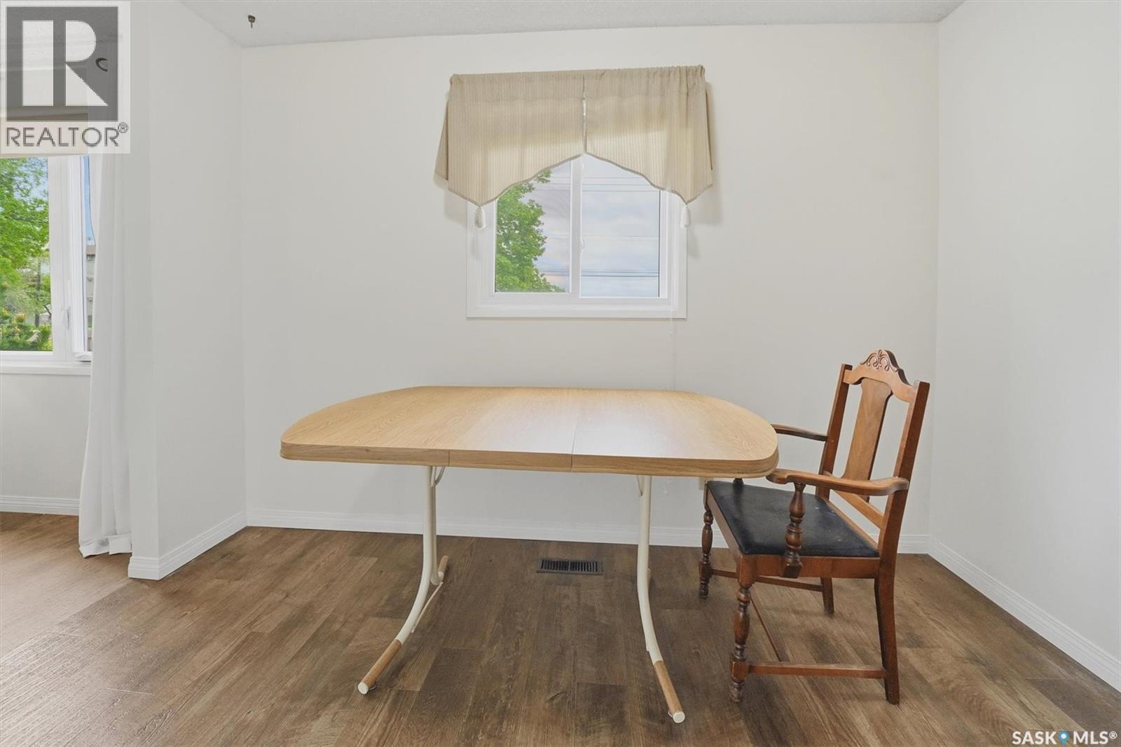 1306 Egbert Avenue, Saskatoon, SK