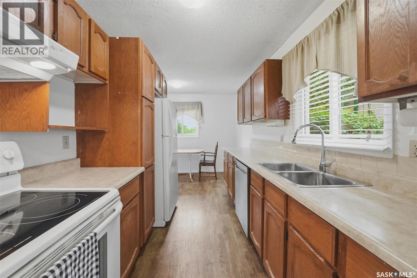 1306 Egbert Avenue, Saskatoon, SK