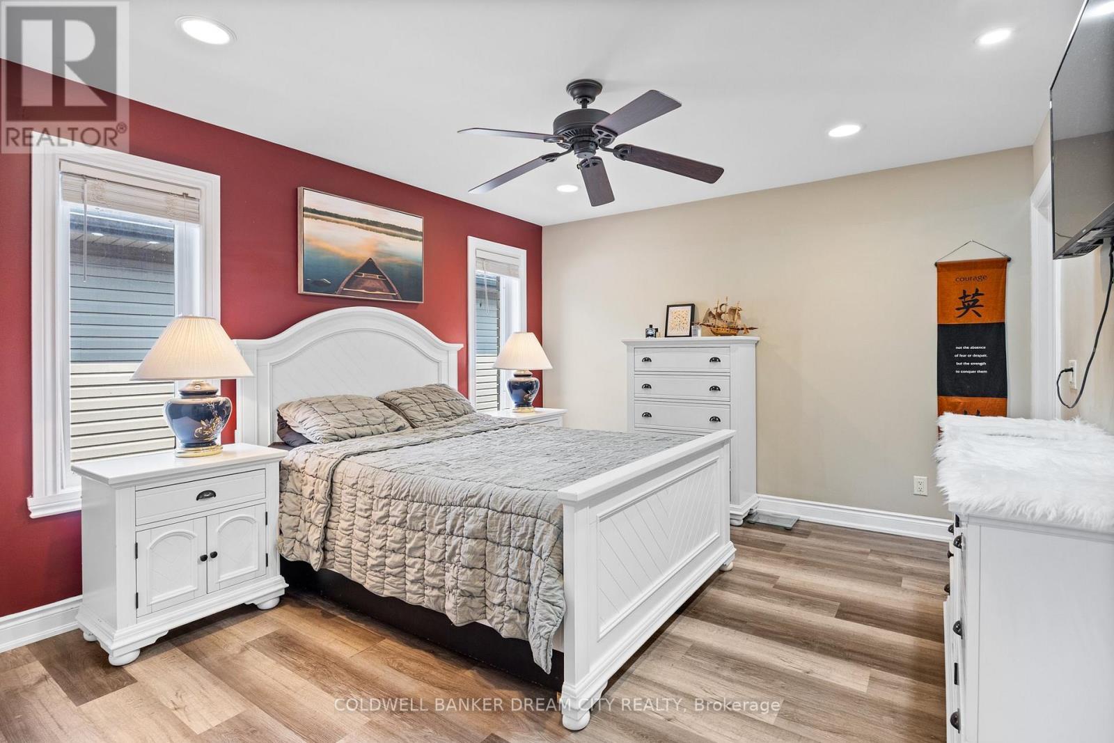 239 Branton Crescent, Lakeshore, ON