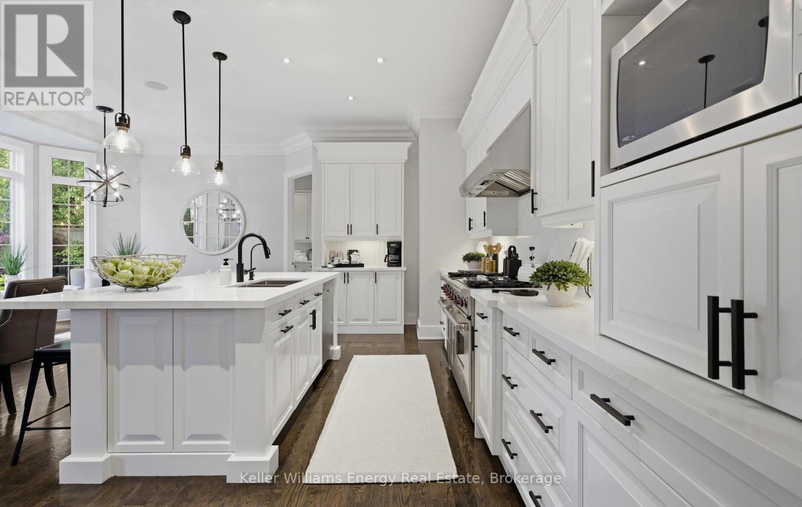 7 Woodington Court, Whitby (Brooklin), ON