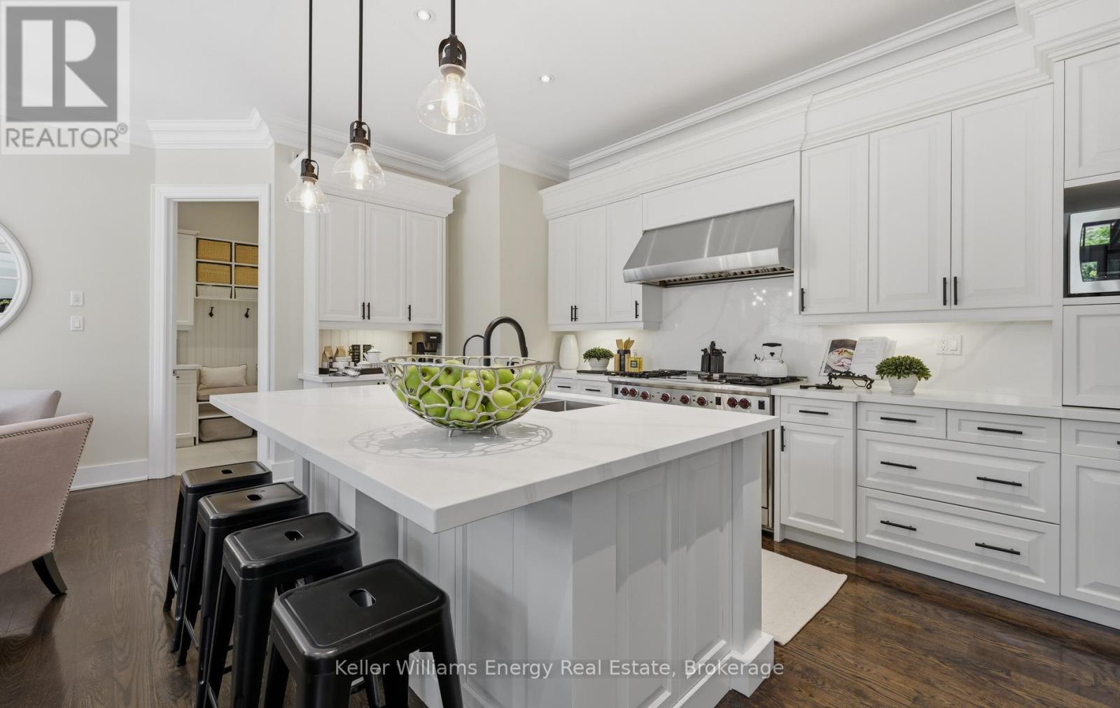 7 Woodington Court, Whitby (Brooklin), ON
