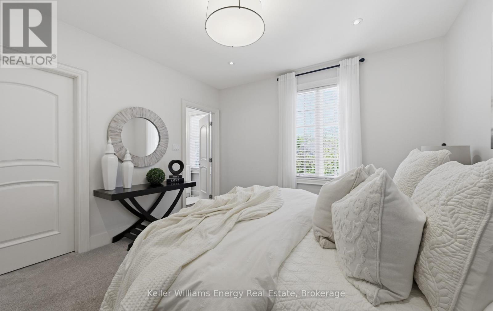 7 Woodington Court, Whitby (Brooklin), ON