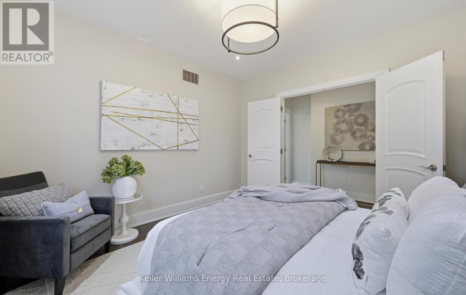 7 Woodington Court, Whitby (Brooklin), ON