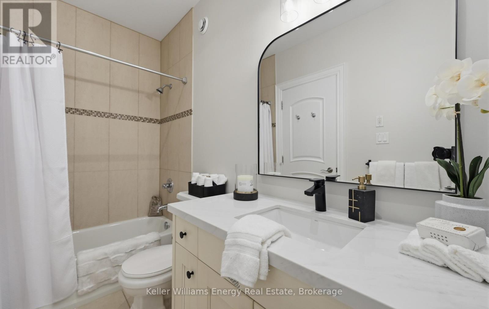 7 Woodington Court, Whitby (Brooklin), ON