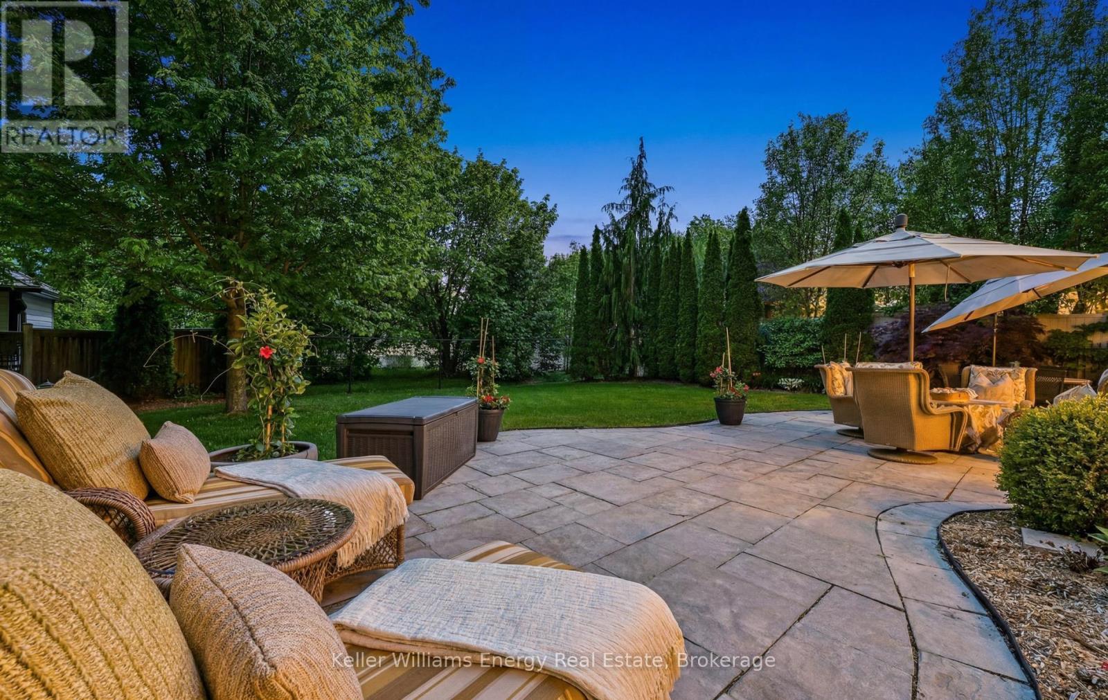 7 Woodington Court, Whitby (Brooklin), ON