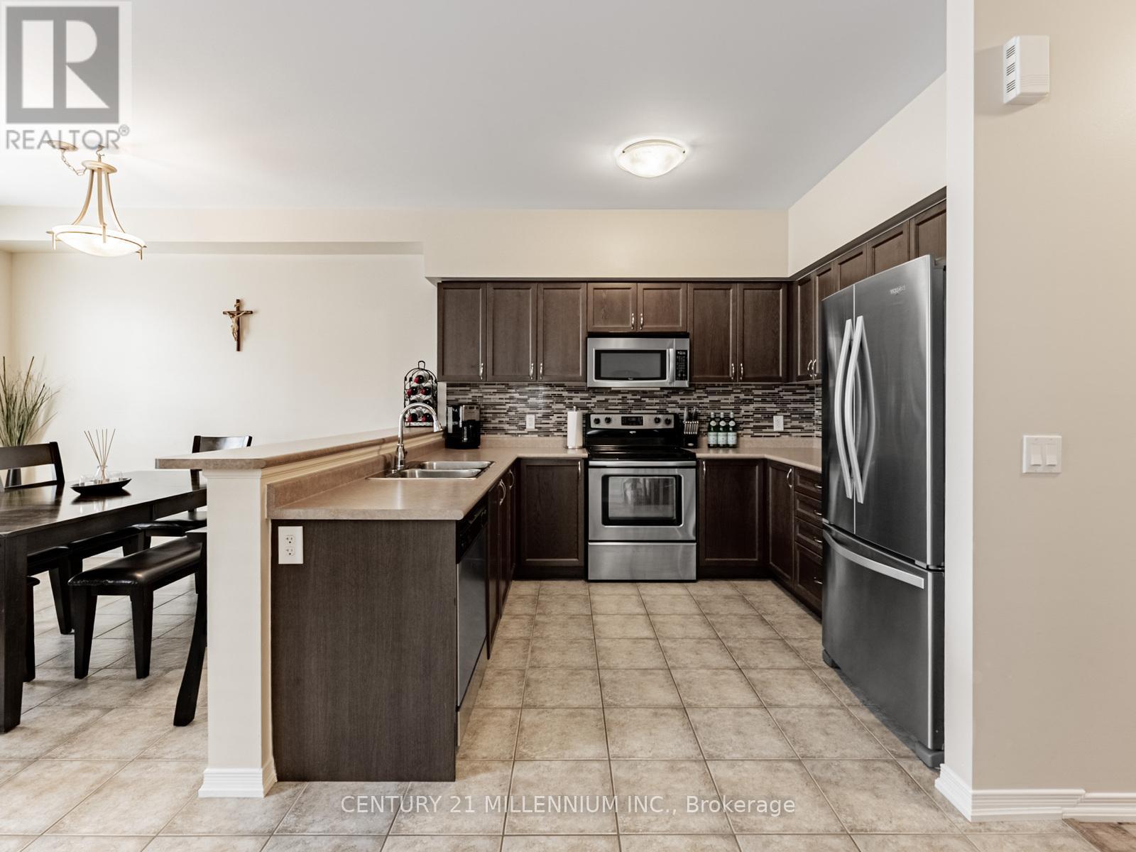 111 Cedar Lake Crescent, Brampton, ON - Indoor Photo Showing Kitchen With Double Sink