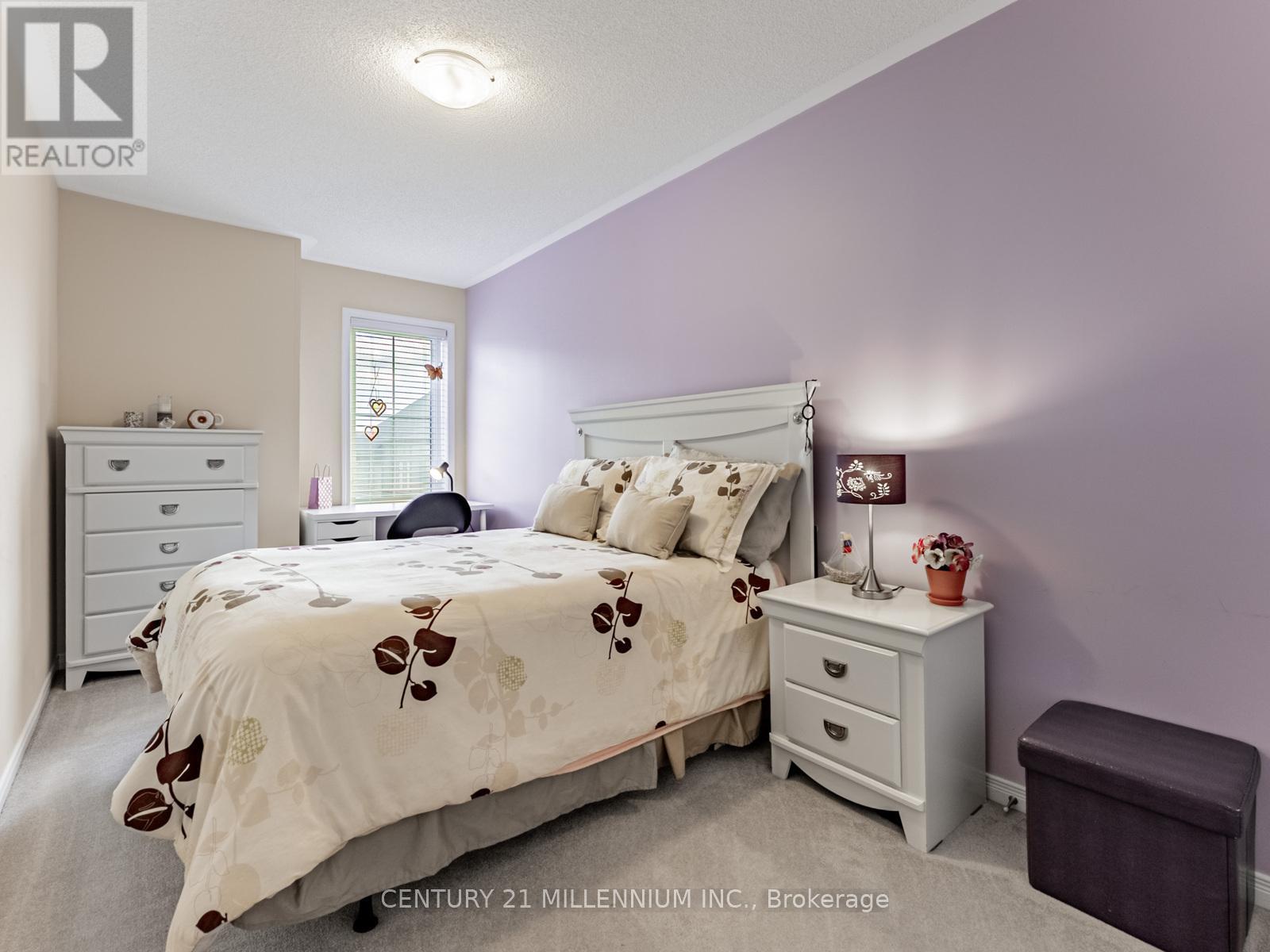 111 Cedar Lake Crescent, Brampton, ON - Indoor Photo Showing Bedroom